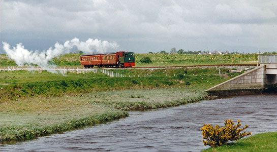 Tralee & Dingle Light Railway - Photo: ©1an Boyle - www.simplompc.co.uk - Simplon Postcards