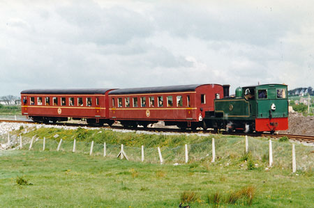 Tralee & Dingle Light Railway - Photo: ©1an Boyle - www.simplompc.co.uk - Simplon Postcards