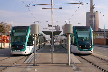 Barcelona TRAM Trambesòs - Photo: © Ian Boyle, 18th March 2008 - Simplon Postcards - www.simplonpc.co.uk