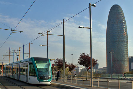 Barcelona TRAM Trambesòs - Photo: © Ian Boyle, 18th March 2008 - Simplon Postcards - www.simplonpc.co.uk