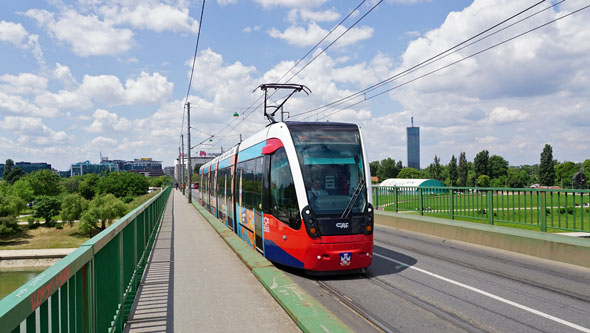 BelgradeCAF Urbos 3 Tram - www.spimplonpc.co.uk - Photo: ©Ian Boyle 17th May 2016