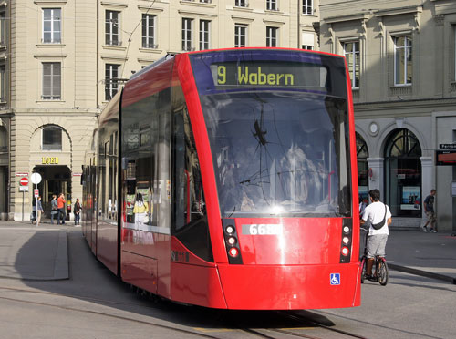 Bern Combino Classic 6/8 Tram - www.simplonpc.co.uk - Photo: ©1988 Ian Boyle