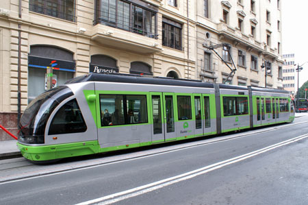 Bilbao Trams - Euskotran - © Ian Boyle  2007 - www.simplonpc.co.uk