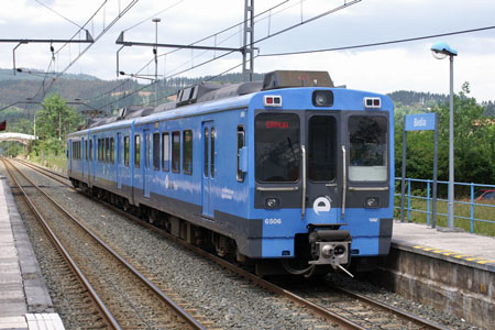 Bilbao Trains - Euskotren - © Ian Boyle  2007 - www.simplonpc.co.uk