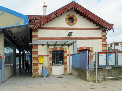 Bilbao Metro - Photo:   Ian Boyle, 27th May 2015 - www.simplonpc.co.uk