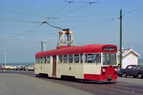 BLACKPOOL TRAMS - Photo: ©1976 Ian Boyle - www.simplompc.co.uk - Simplon Postcards