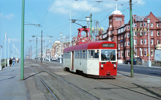 BLACKPOOL TRAMS - Photo: ©1979 Ian Boyle - www.simplompc.co.uk - Simplon Postcards