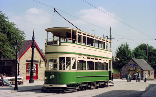 BLACKPOOL TRAMS - Photo: ©1976 Ian Boyle - www.simplompc.co.uk - Simplon Postcards