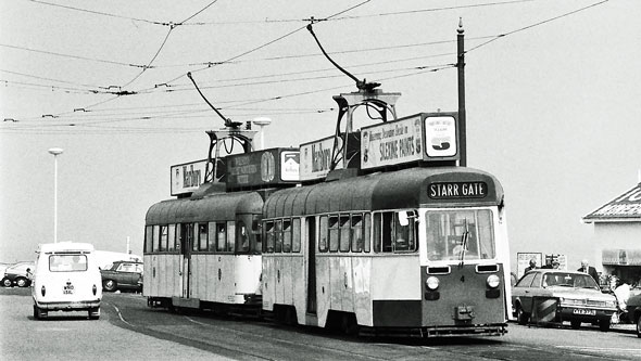 BLACKPOOL TRAMS - Photo: ©1975 Ian Boyle - www.simplompc.co.uk - Simplon Postcards