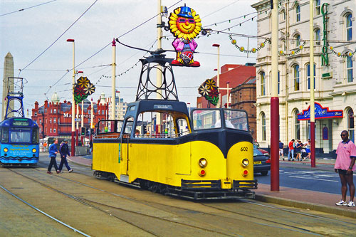 BLACKPOOL TRAMS - Photo: ©1997 Ian Boyle - www.simplompc.co.uk - Simplon Postcards