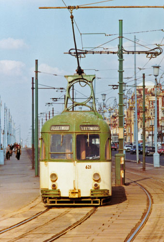 BLACKPOOL TRAMS - Photo: ©1979 Ian Boyle - www.simplompc.co.uk - Simplon Postcards