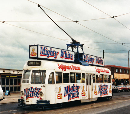 BLACKPOOL TRAMS - Photo: ©1979 Ian Boyle - www.simplompc.co.uk - Simplon Postcards