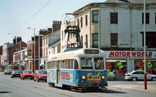 BLACKPOOL TRAMS - Photo: ©1995 Ian Boyle - www.simplompc.co.uk - Simplon Postcards