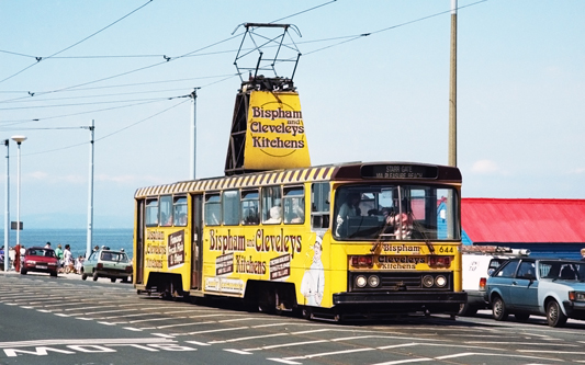 BLACKPOOL TRAMS - Photo: ©1995 Ian Boyle - www.simplompc.co.uk - Simplon Postcards