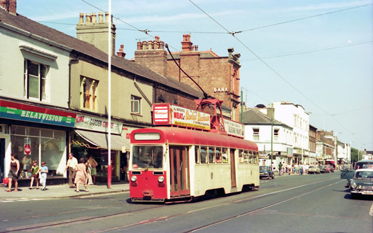 BLACKPOOL TRAMS - Photo: ©1976 Ian Boyle - www.simplompc.co.uk - Simplon Postcards