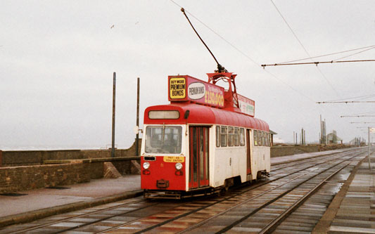 BLACKPOOL TRAMS - Photo: ©1981 Ian Boyle - www.simplompc.co.uk - Simplon Postcards