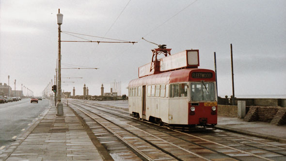 BLACKPOOL TRAMS - Photo: ©1981 Ian Boyle - www.simplompc.co.uk - Simplon Postcards