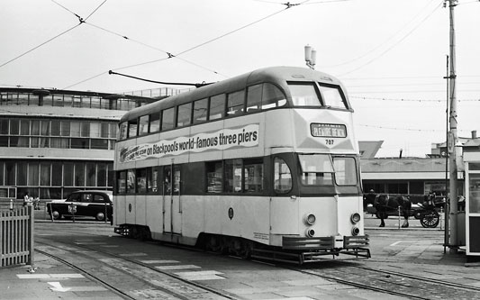 BLACKPOOL TRAMS - Simplon Postcards - www.simplompc.co.uk - Simplon Postcards