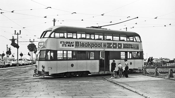 BLACKPOOL TRAMS - Simplon Postcards - www.simplompc.co.uk - Simplon Postcards