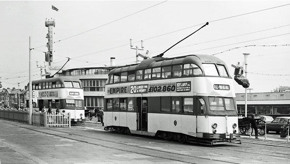 BLACKPOOL TRAMS - Simplon Postcards - www.simplompc.co.uk - Simplon Postcards