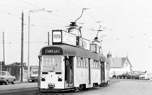 BLACKPOOL TRAMS - Photo: ©1974 Ian Boyle - www.simplompc.co.uk - Simplon Postcards