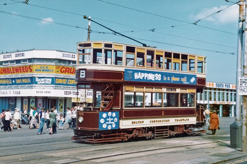 BLACKPOOL TRAMS - Photo: ©1981 Ian Boyle - www.simplompc.co.uk - Simplon Postcards