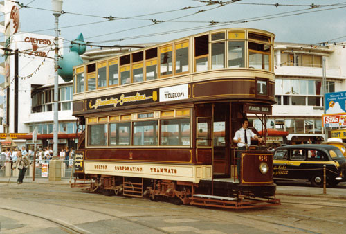 BLACKPOOL TRAMS - Photo: ©1981 Ian Boyle - www.simplompc.co.uk - Simplon Postcards