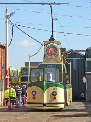 BLACKPOOL TRAMS - Photo: ©2015 Ian Boyle - www.simplompc.co.uk - Simplon Postcards