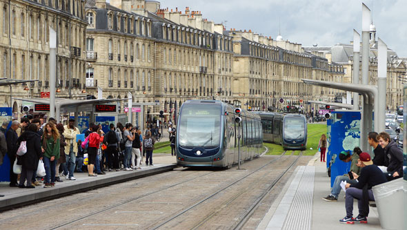 Tramway de Bordeaux - Photo: © Ian Boyle, 16th October 2013- www.simplonpc.co.uk