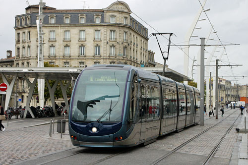 Tramway de Bordeaux - Photo: © Ian Boyle, 16th October 2013- www.simplonpc.co.uk