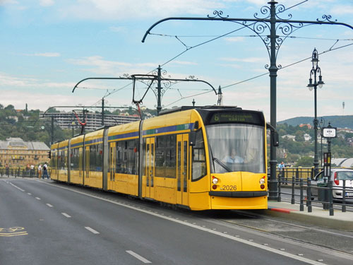 BUDAPEST TRAMS - Photo: ©2012 Mike Tedstone - www.simplompc.co.uk - Simplon Postcards