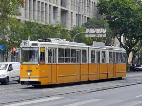 BUDAPEST TRAMS - Photo: ©2012 Mike Tedstone - www.simplompc.co.uk - Simplon Postcards