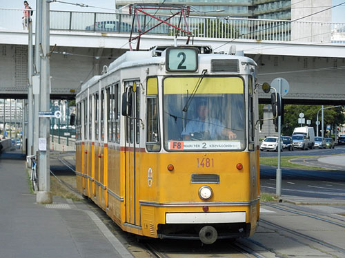 BUDAPEST TRAMS - Photo: ©2012 Mike Tedstone - www.simplompc.co.uk - Simplon Postcards