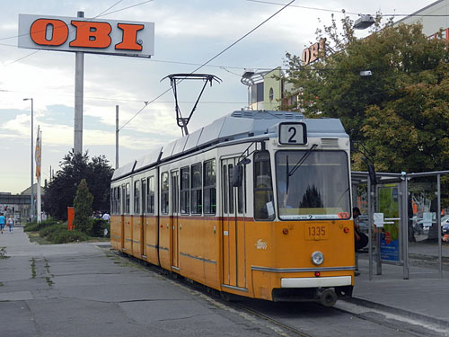 BUDAPEST TRAMS - Photo: ©2012 Mike Tedstone - www.simplompc.co.uk - Simplon Postcards