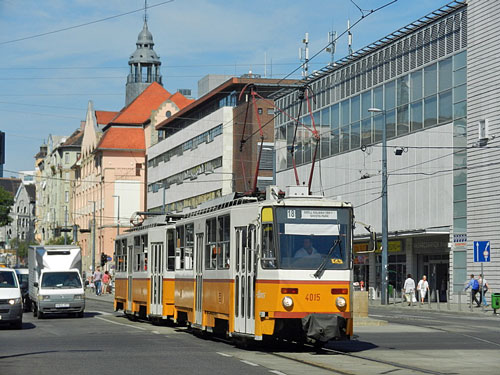 BUDAPEST TRAMS - Photo: ©2012 Mike Tedstone - www.simplompc.co.uk - Simplon Postcards