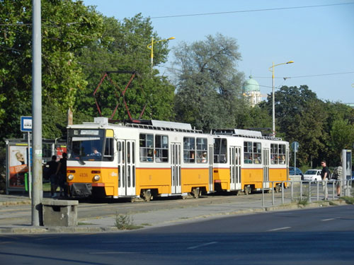 BUDAPEST TRAMS - Photo: ©2012 Mike Tedstone - www.simplompc.co.uk - Simplon Postcards