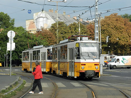 BUDAPEST TRAMS - Photo: ©2012 Mike Tedstone - www.simplompc.co.uk - Simplon Postcards