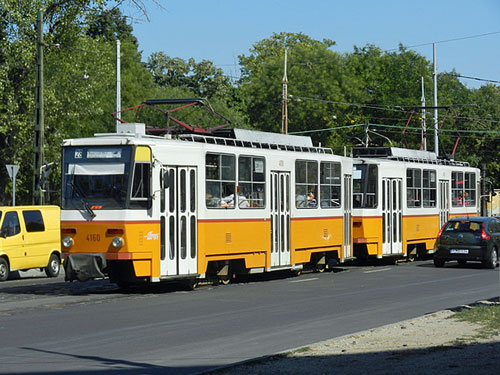 BUDAPEST TRAMS - Photo: ©2012 Mike Tedstone - www.simplompc.co.uk - Simplon Postcards