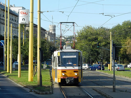 BUDAPEST TRAMS - Photo: ©2012 Mike Tedstone - www.simplompc.co.uk - Simplon Postcards