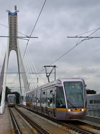 Dublin LUAS Trams - Photo: ©2008 Ian Boyle - www.simplompc.co.uk - Simplon Postcards