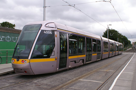 Dublin LUAS Trams - Photo: ©2008 Ian Boyle - www.simplompc.co.uk - Simplon Postcards