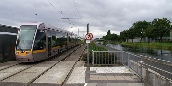 Dublin LUAS Trams - Photo: ©2008 Ian Boyle - www.simplompc.co.uk - Simplon Postcards