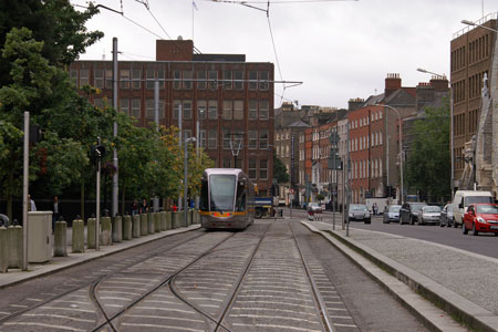 Dublin LUAS Trams - Photo: ©2008 Ian Boyle - www.simplompc.co.uk - Simplon Postcards