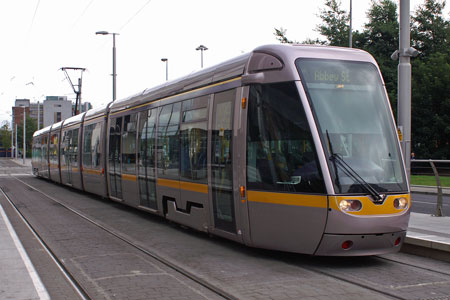 Dublin LUAS Trams - Photo: ©2008 Ian Boyle - www.simplompc.co.uk - Simplon Postcards