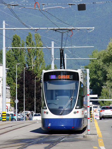 Stadler Tango Tram - Be6/10 - www.simplonpc.co.uk - Photo: ©2014 Ian Boyle