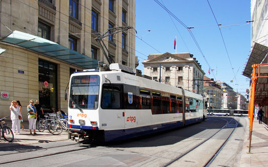 Swiss DAV Be4/6 Tram - www.simplonpc.co.uk - Photo: ©1985 Ian Boyle