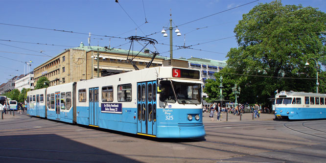 Gothenburg M31 Trams - Photo: ©2013 Ian Boyle - www.simplompc.co.uk - Simplon Postcards