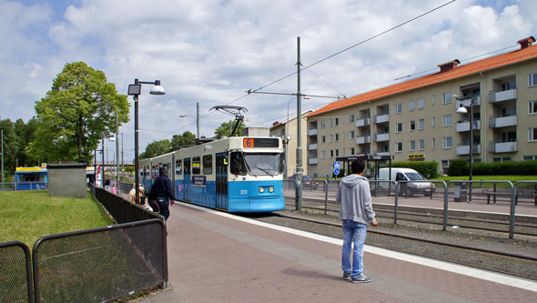 Gothenburg M31 Trams - Photo: ©2013 Ian Boyle - www.simplompc.co.uk - Simplon Postcards