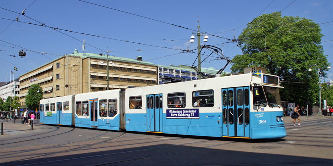 Gothenburg M31 Trams - Photo: ©2013 Ian Boyle - www.simplompc.co.uk - Simplon Postcards