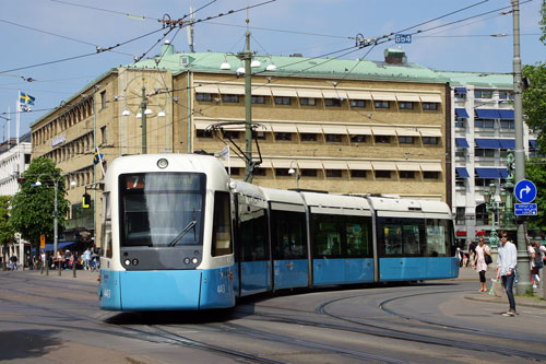 Gothenburg M32 Trams - Photo: ©2013 Ian Boyle - www.simplompc.co.uk - Simplon Postcards